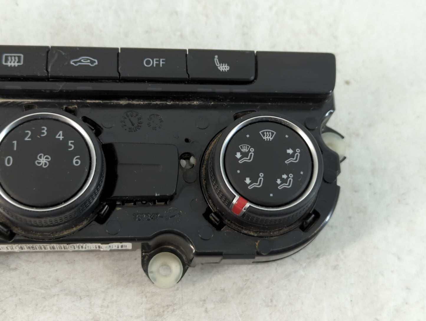 2019 Volkswagen Passat Climate Control Module Temperature AC/Heater Replacement P/N:561 907 426 G Fits Fits 2016 2017 OEM Used Auto Parts
