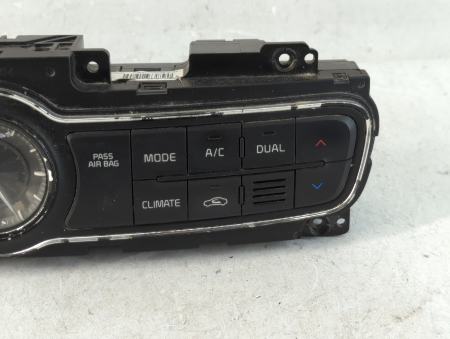 2014-2016 Kia Cadenza Climate Control Module Temperature AC/Heater Replacement P/N:972503RGF0 Fits Fits 2014 2015 2016 OEM Used Auto Parts - Oemusedautoparts1.com