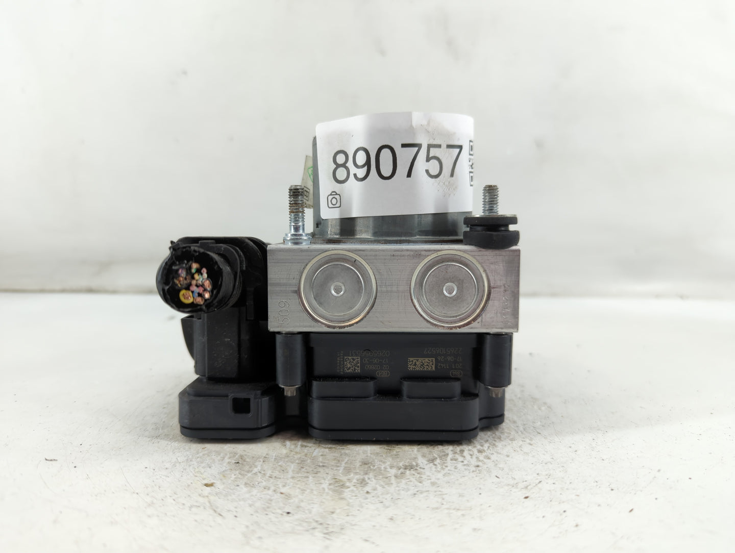 2017 Nissan Rogue ABS Pump Control Module Replacement P/N:47660 6FL4A Fits OEM Used Auto Parts - Oemusedautoparts1.com