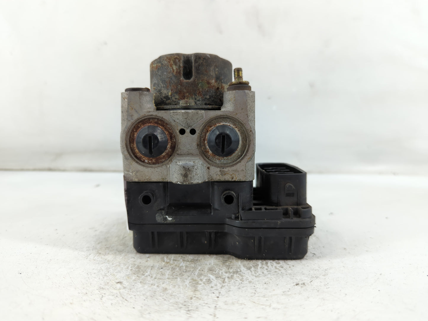 2003-2005 Toyota Celica ABS Pump Control Module Replacement P/N:89541 20220 44510-20340 Fits Fits 2003 2004 2005 OEM Used Auto Parts