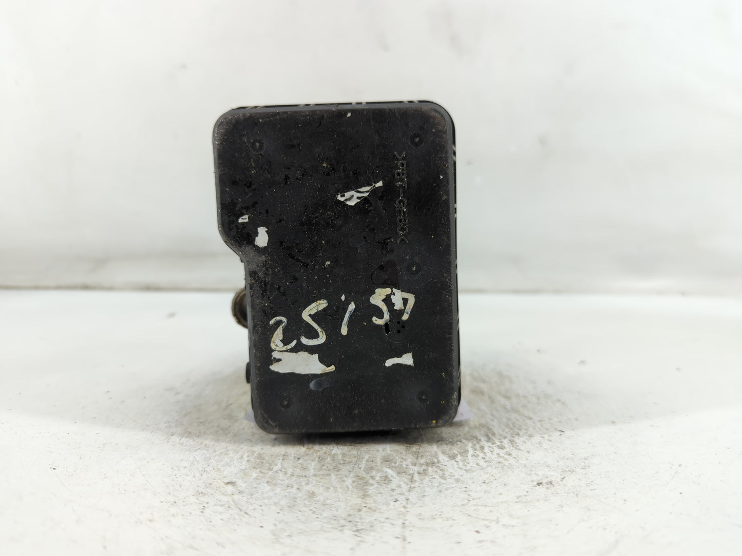 2003-2005 Toyota Celica ABS Pump Control Module Replacement P/N:89541 20220 44510-20340 Fits Fits 2003 2004 2005 OEM Used Auto Parts