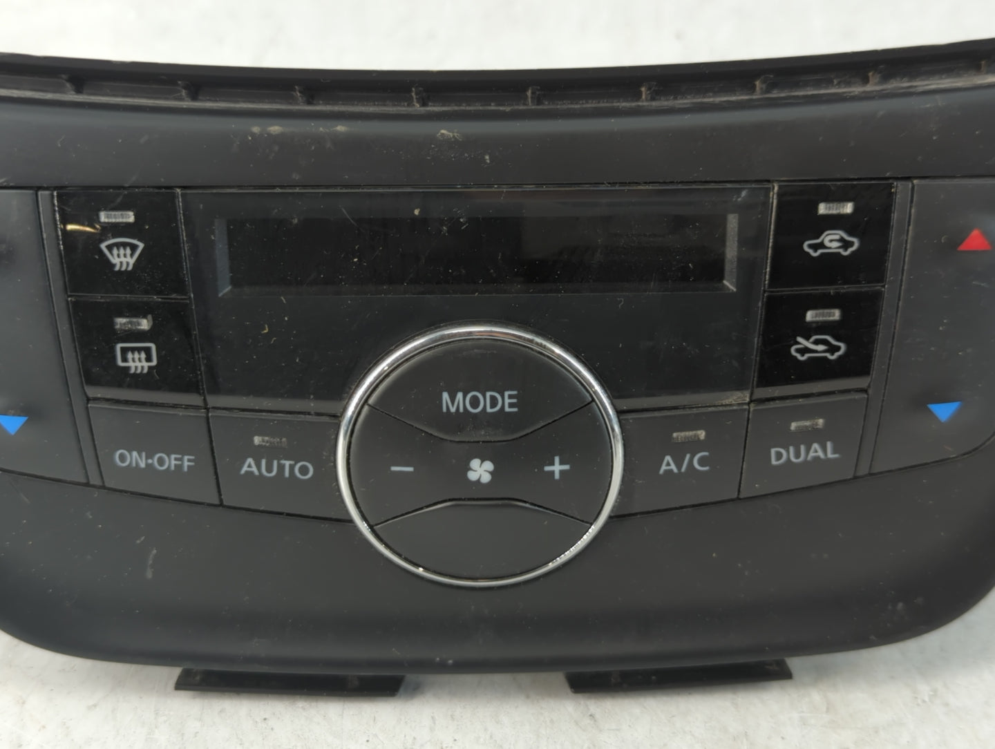 2015-2019 Nissan Sentra Climate Control Module Temperature AC/Heater Replacement P/N:VPAASH-18C612-ABA 27500 4AT4A Fits OEM Used Auto Parts - Oemusedautoparts1.com