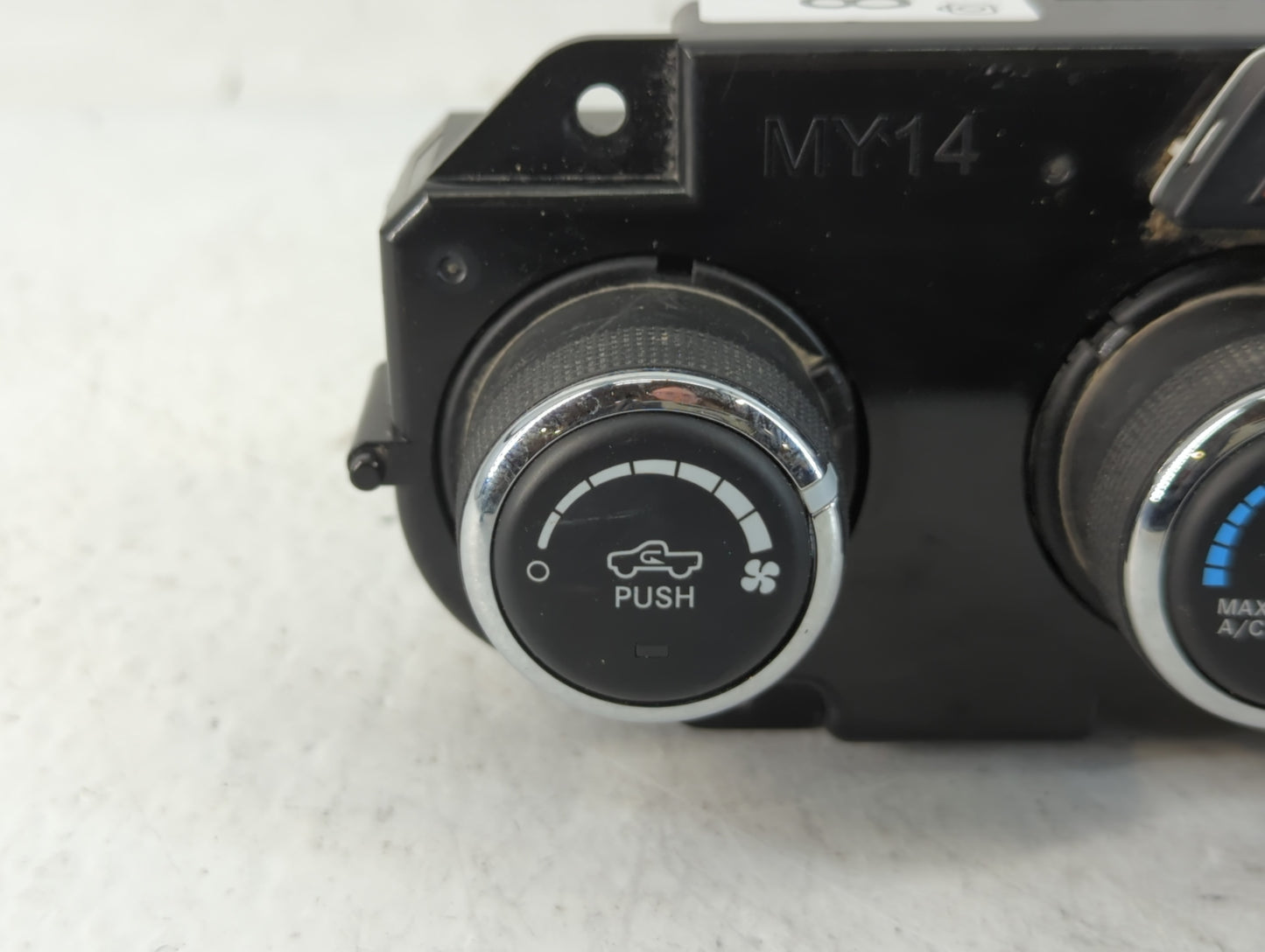 2020 Dodge Ram 1500 Climate Control Module Temperature AC/Heater Replacement P/N:P68268190AA Fits OEM Used Auto Parts