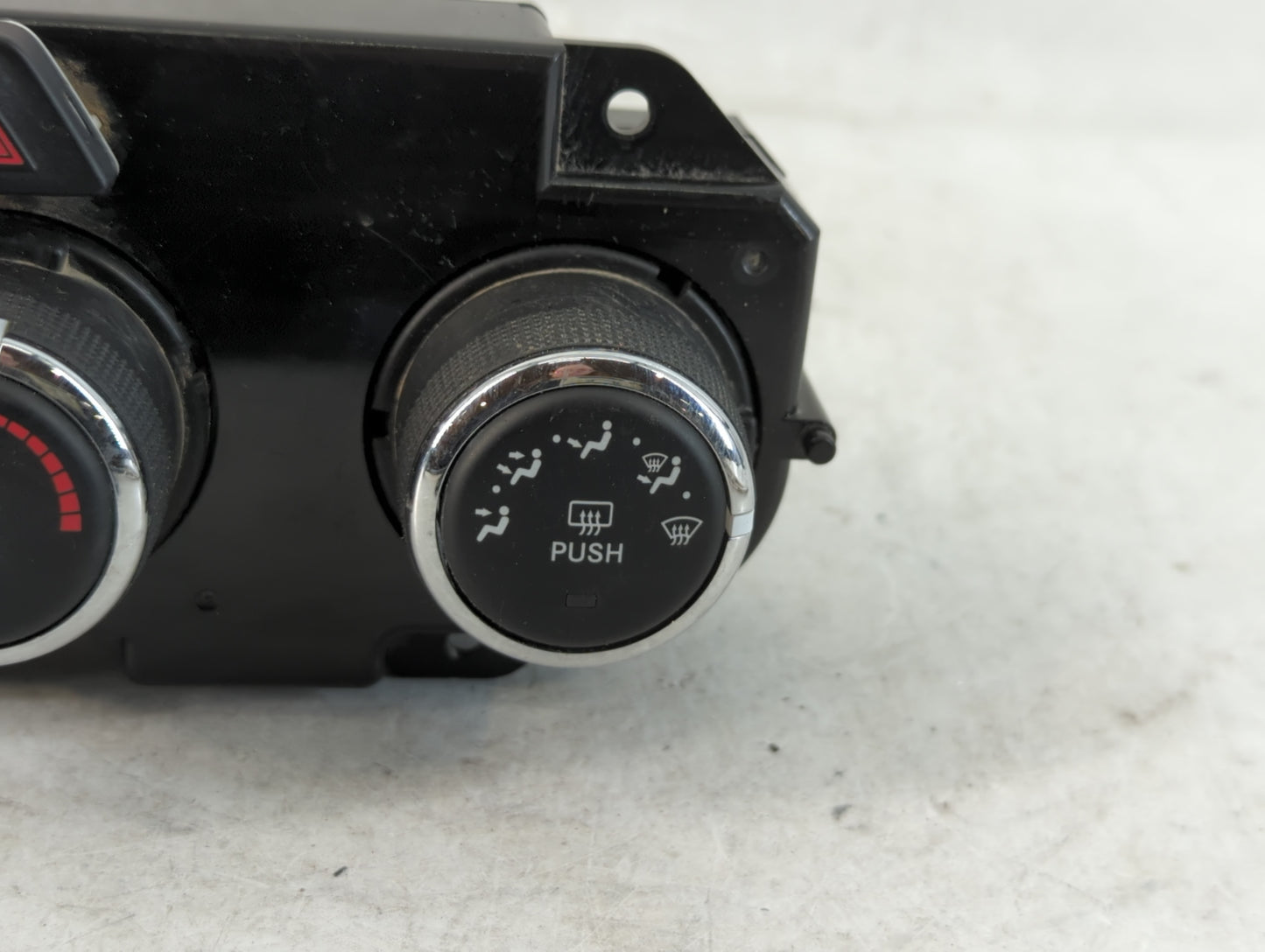 2020 Dodge Ram 1500 Climate Control Module Temperature AC/Heater Replacement P/N:P68268190AA Fits OEM Used Auto Parts