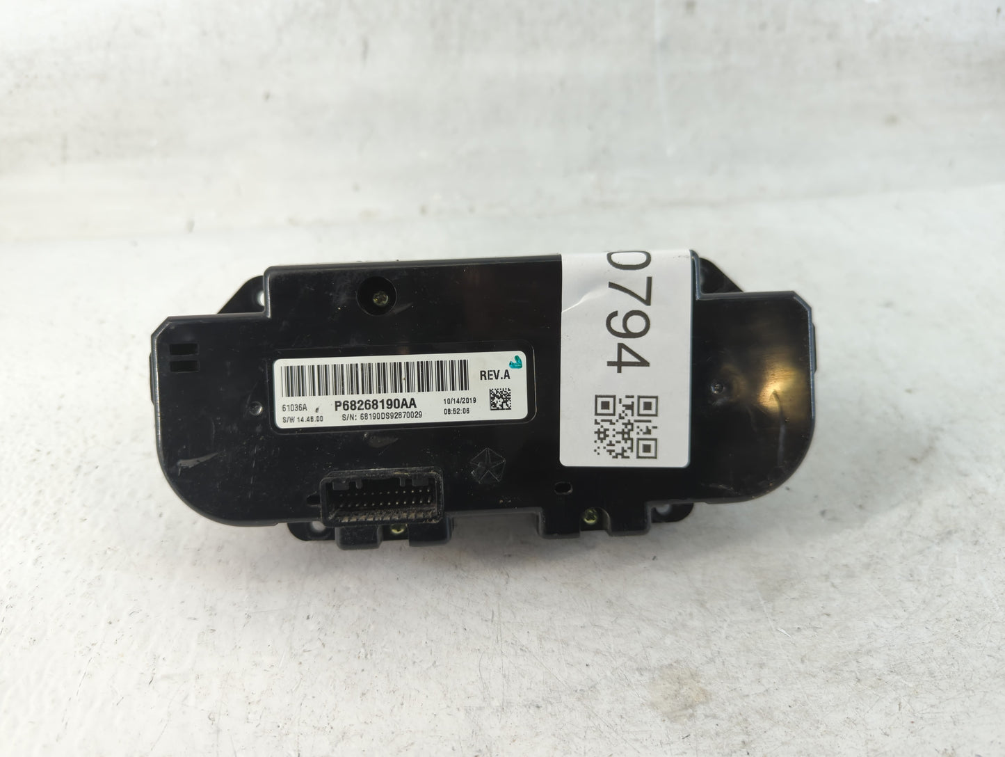 2020 Dodge Ram 1500 Climate Control Module Temperature AC/Heater Replacement P/N:P68268190AA Fits OEM Used Auto Parts