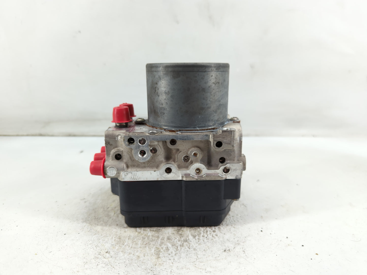 2016-2017 Infiniti Q50 ABS Pump Control Module Replacement P/N:47660 4GH0A Fits Fits 2016 2017 OEM Used Auto Parts - Oemusedautoparts1.com