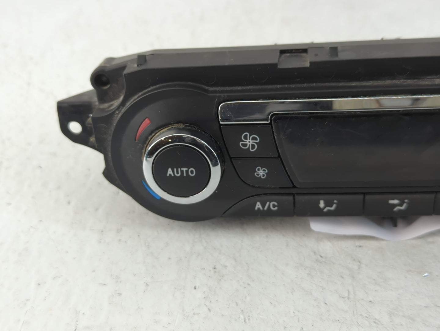 2013-2016 Ford C-Max Climate Control Module Temperature AC/Heater Replacement P/N:DM5T-18C612-AG Fits Fits 2013 2014 2015 2016 OEM Used Auto Parts - Oemusedautoparts1.com