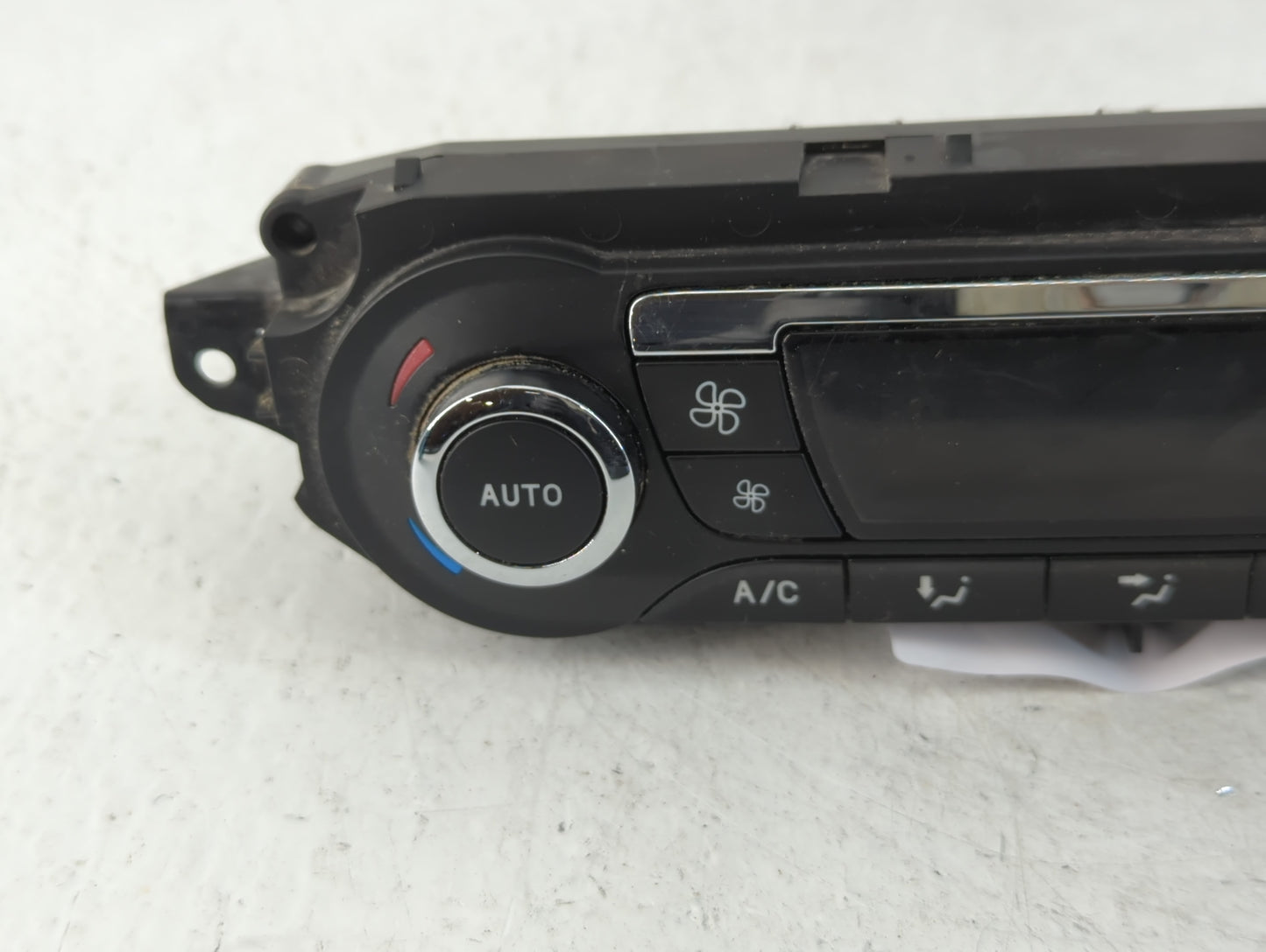 2013-2016 Ford C-Max Climate Control Module Temperature AC/Heater Replacement P/N:DM5T-18C612-AG Fits Fits 2013 2014 2015 2016 OEM Used Auto Parts - Oemusedautoparts1.com