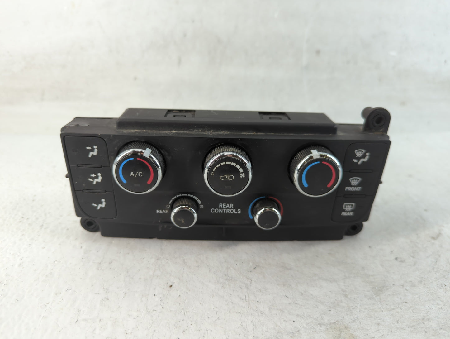 2015 Dodge Caravan Climate Control Module Temperature AC/Heater Replacement P/N:P55111240AI Fits OEM Used Auto Parts