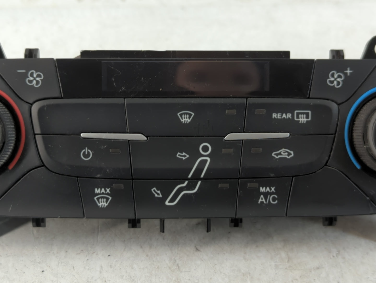 2015-2018 Ford Focus Climate Control Module Temperature AC/Heater Replacement P/N:F1ET-18C612-AJ Fits Fits 2015 2016 2017 2018 OEM Used Auto Parts - Oemusedautoparts1.com