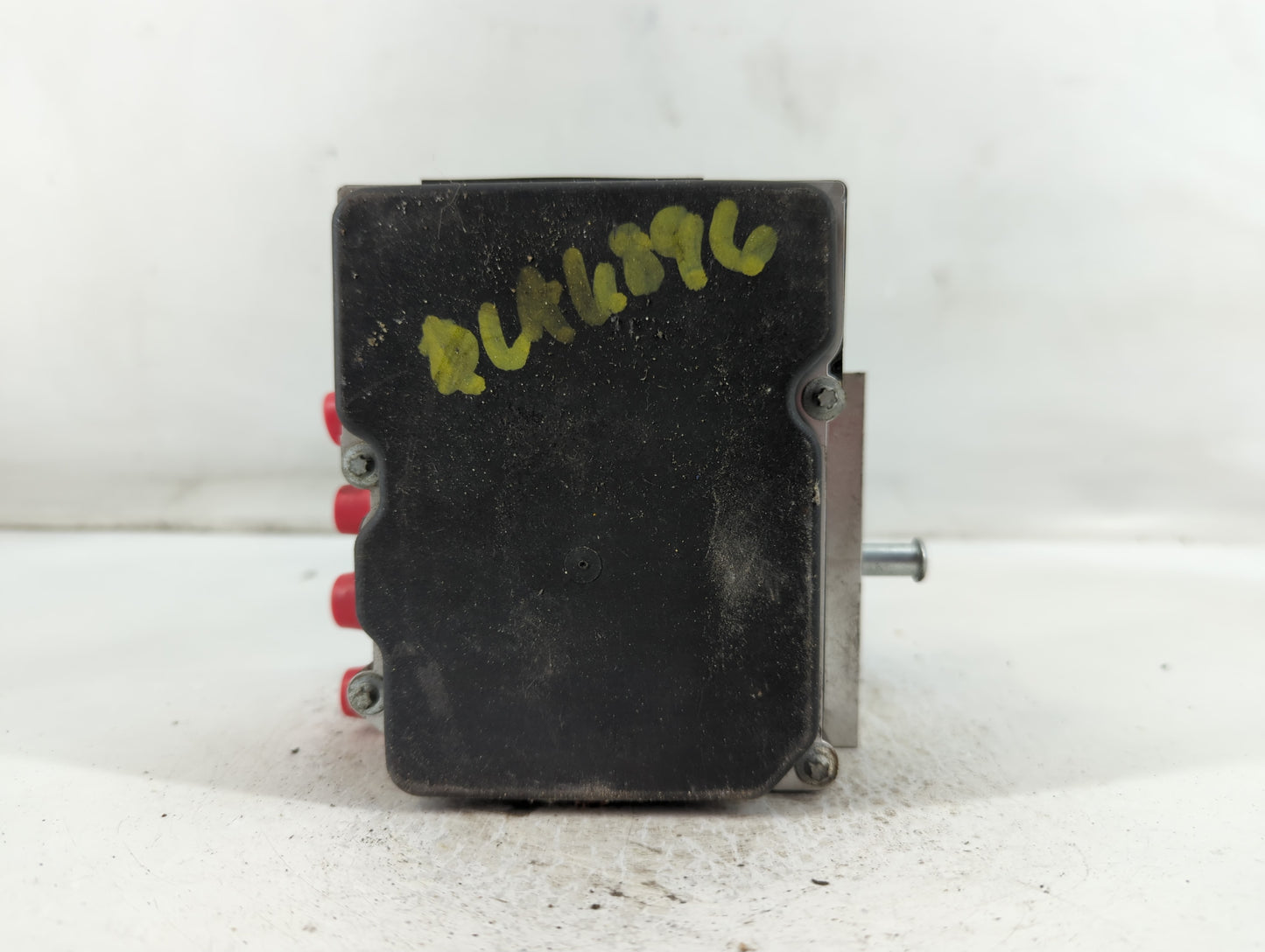 2010-2011 Land Rover Range Rover Sport ABS Pump Control Module Replacement P/N:100707/6/1763 EMC N0 A0104 Fits Fits 2010 2011 2012 OEM Used Auto Parts