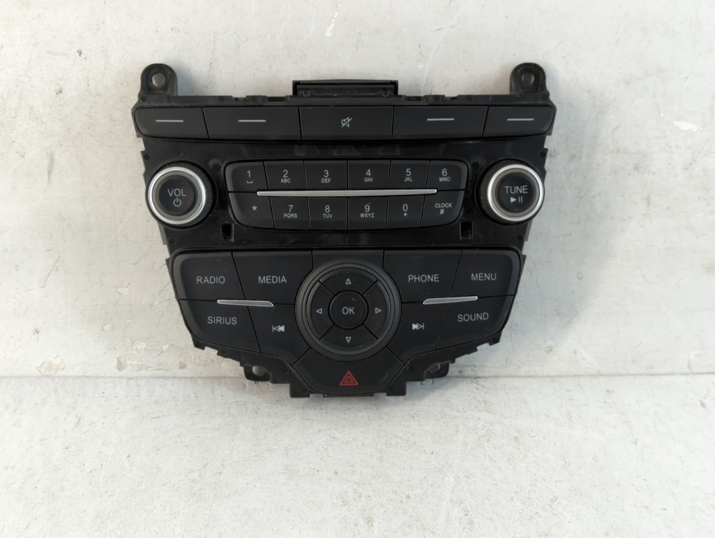 2015-2018 Ford Focus Radio AM FM Cd Player Receiver Replacement P/N:17025125-01 J1ET18K811KA Fits Fits 2015 2016 2017 2018 2019 OEM Used Auto Parts - Oemusedautoparts1.com