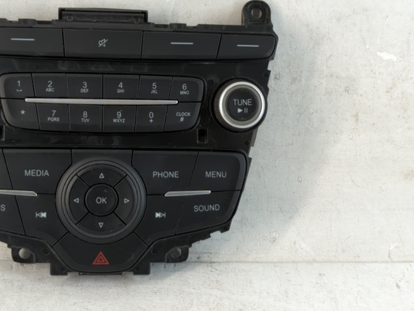 2015-2018 Ford Focus Radio AM FM Cd Player Receiver Replacement P/N:17025125-01 J1ET18K811KA Fits Fits 2015 2016 2017 2018 2019 OEM Used Auto Parts - Oemusedautoparts1.com