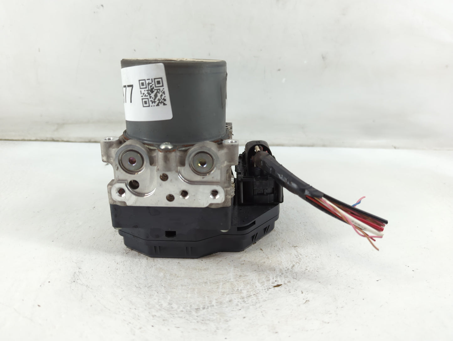 2013 Nissan Pathfinder ABS Pump Control Module Replacement P/N:47660 3KD0A Fits OEM Used Auto Parts - Oemusedautoparts1.com