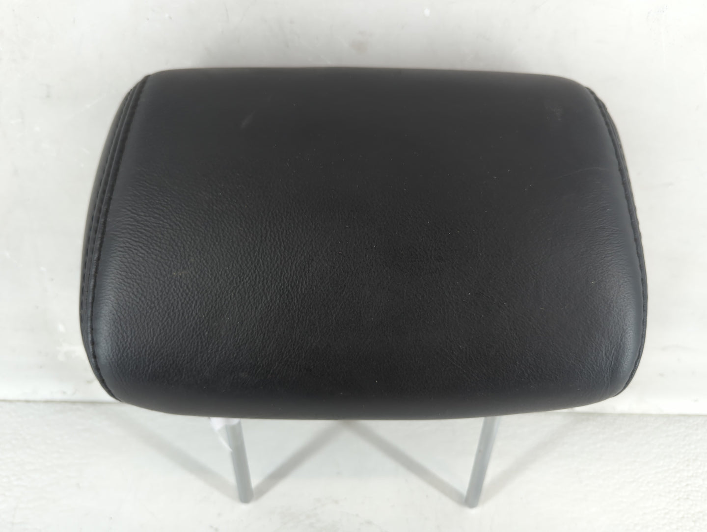 2007 Cadillac Escalade Esv Headrest Head Rest Rear Seat Fits OEM Used Auto Parts - Oemusedautoparts1.com