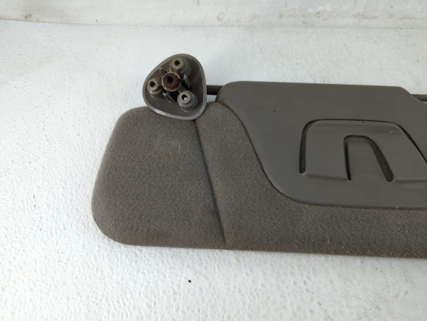 2000-2002 Chevrolet Silverado 1500 Sun Visor Shade Replacement Driver Left Mirror Fits Fits 2000 2001 2002 OEM Used Auto Parts