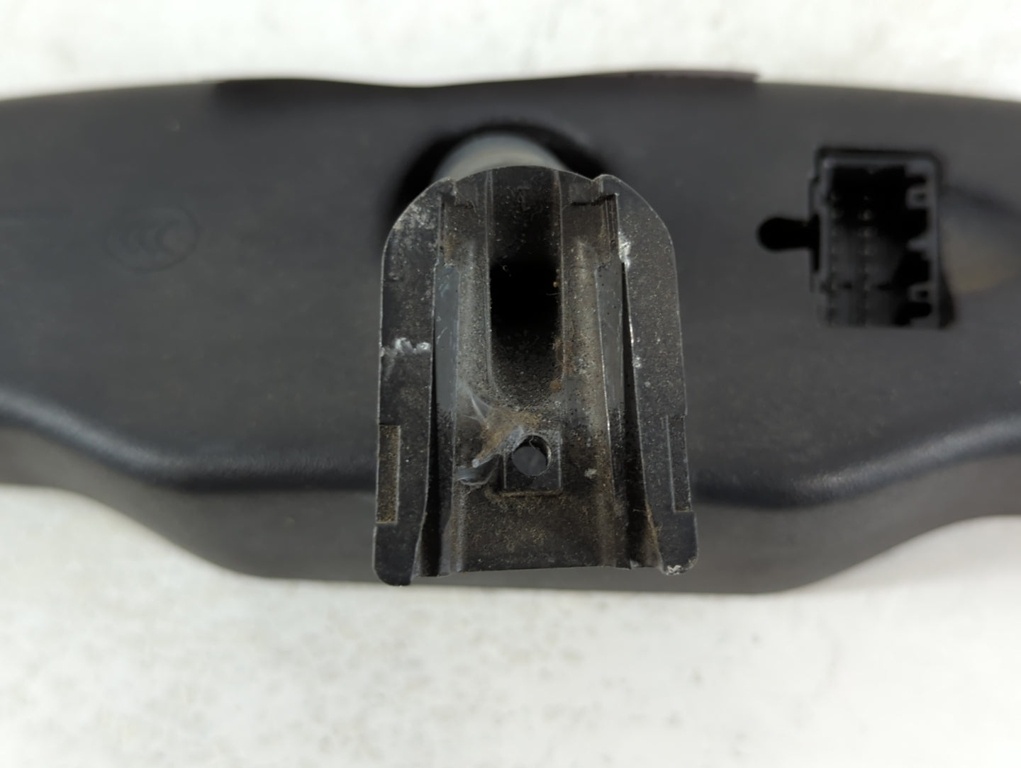 2009 Cadillac Escalade Interior Rear View Mirror Replacement OEM P/N:15816792 Fits OEM Used Auto Parts - Oemusedautoparts1.com
