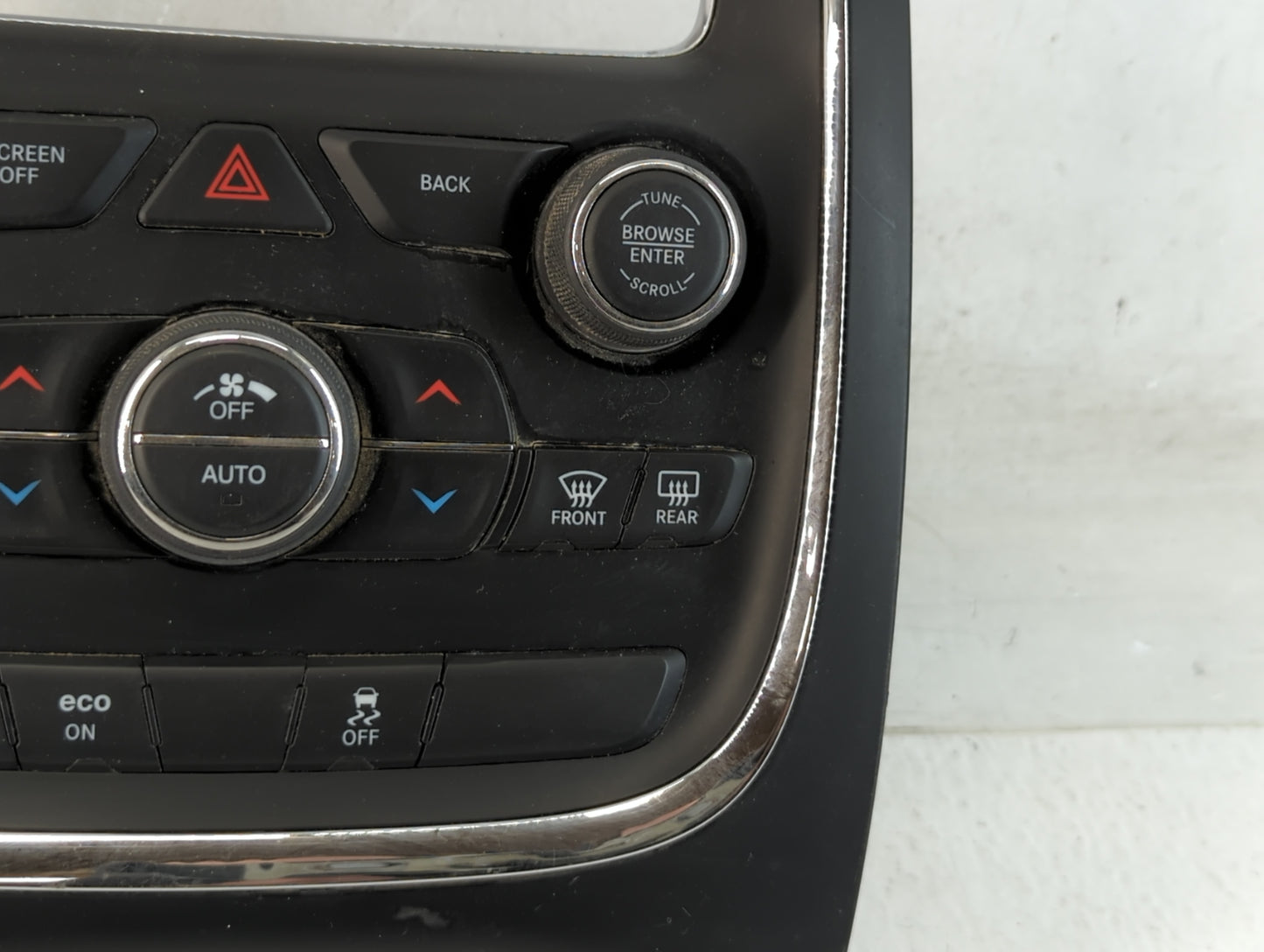 2011-2016 Dodge Durango Radio AM FM Cd Player Receiver Replacement P/N:P05094856AB Fits Fits 2011 2012 2013 2014 2015 2016 OEM Used Auto Parts - Oemusedautoparts1.com