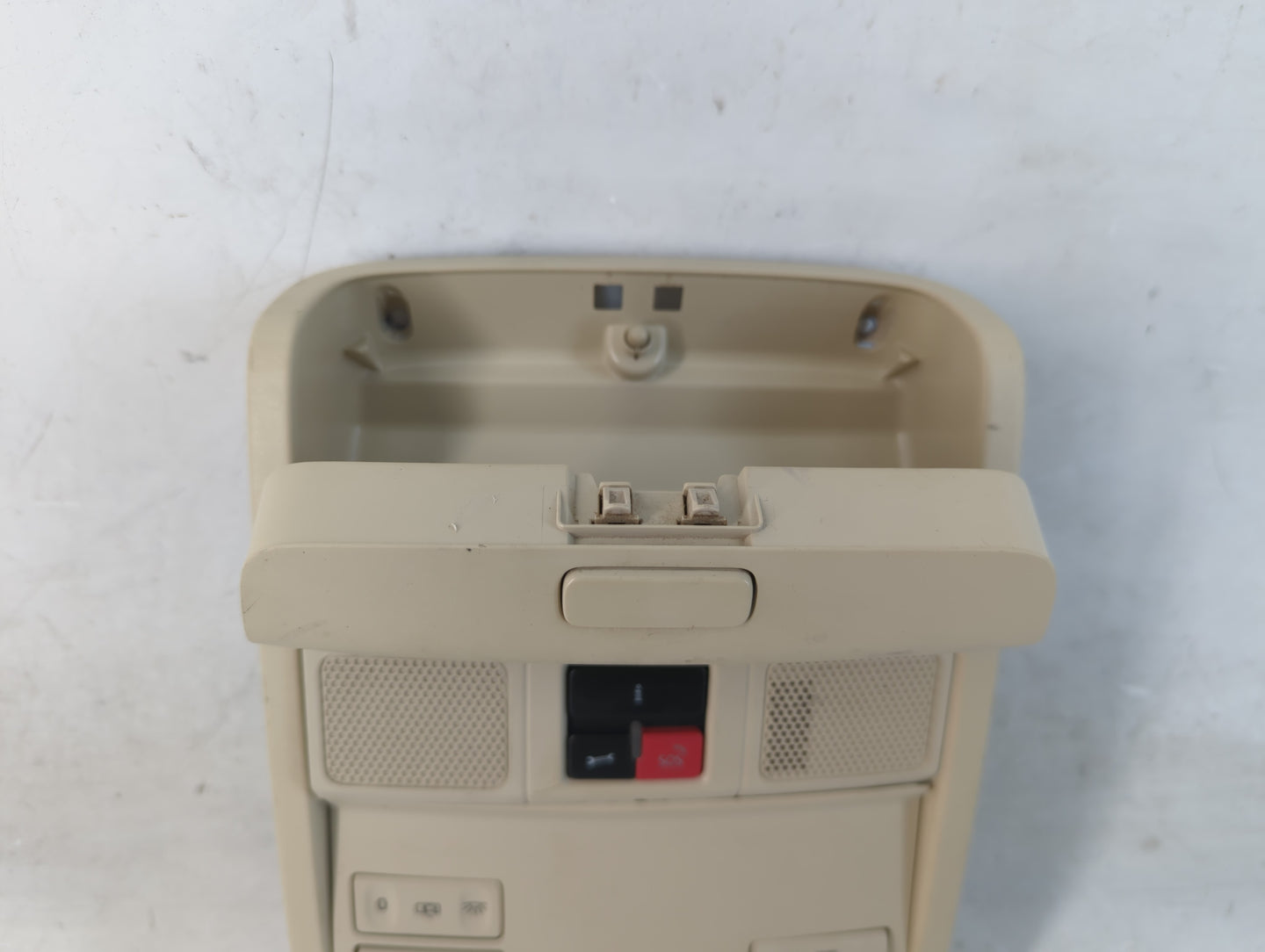 2014 Volkswagen Passat Overhead Roof Console - Oemusedautoparts1.com