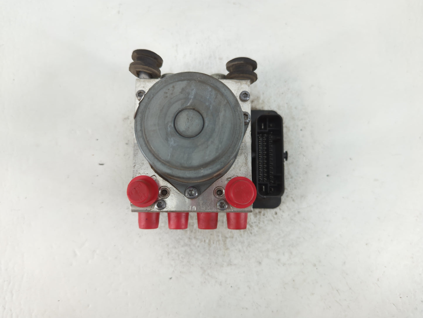 2017-2020 Chevrolet Impala ABS Pump Control Module Replacement P/N:84092228 Fits Fits 2017 2018 2019 2020 OEM Used Auto Parts - Oemusedautoparts1.com