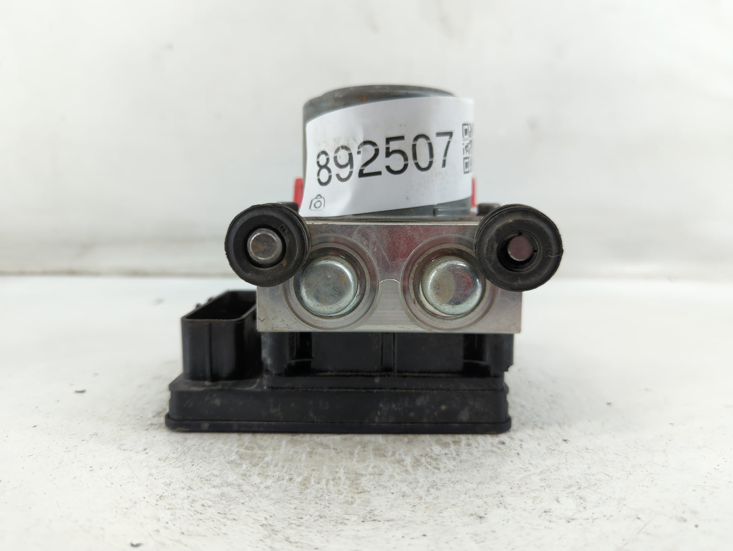 2017-2020 Chevrolet Impala ABS Pump Control Module Replacement P/N:84092228 Fits Fits 2017 2018 2019 2020 OEM Used Auto Parts - Oemusedautoparts1.com