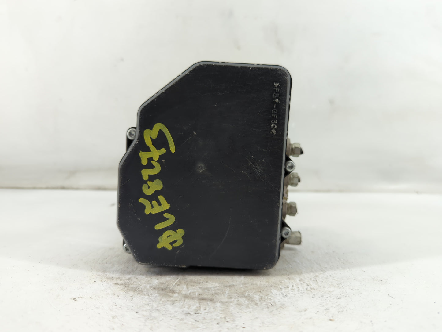 2015 Infiniti Qx60 ABS Pump Control Module Replacement P/N:133000-1600 47660 9NB0A Fits OEM Used Auto Parts - Oemusedautoparts1.com