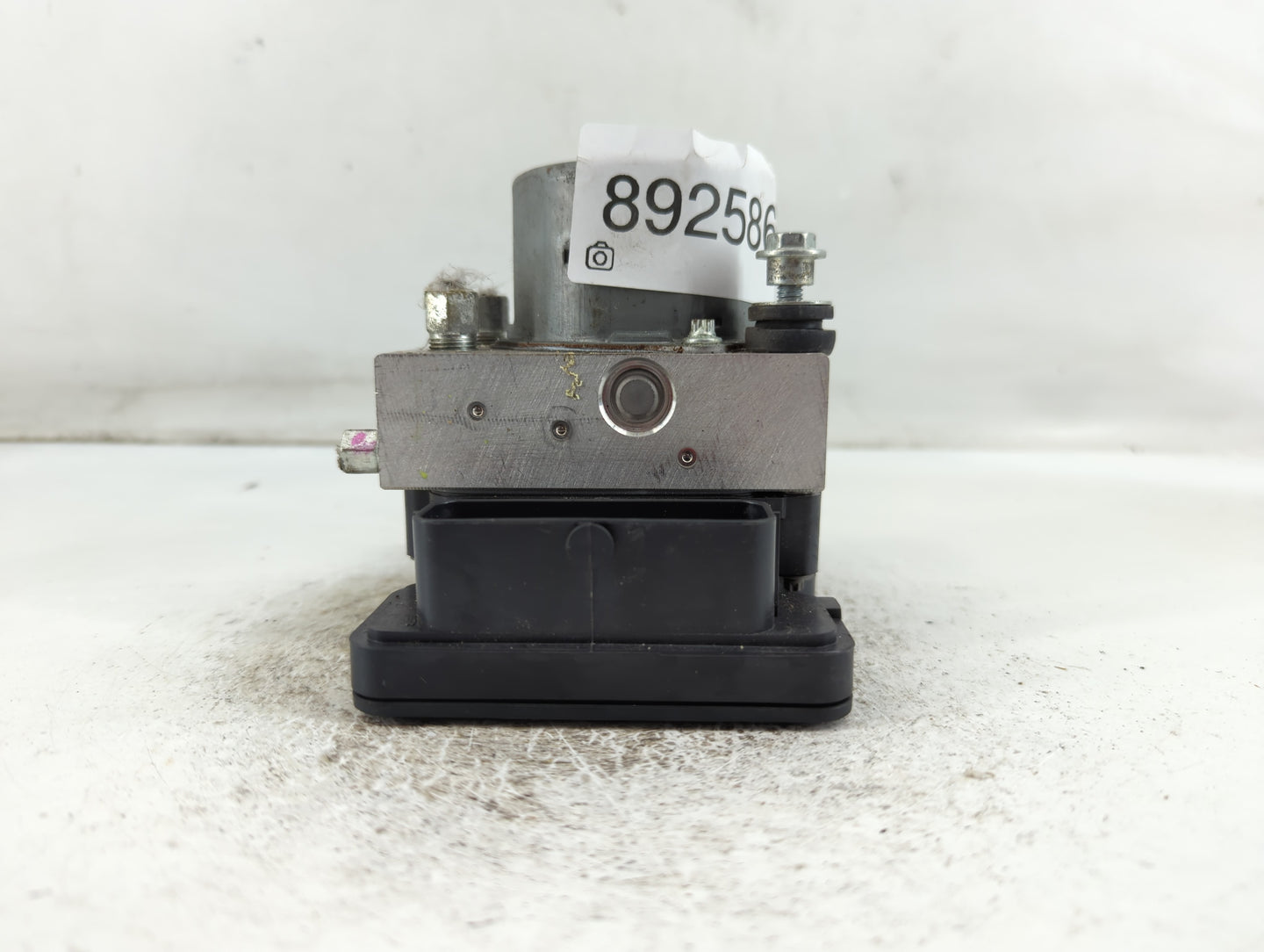 2020-2022 Nissan Versa ABS Pump Control Module Replacement P/N:47660 5ES0B Fits Fits 2020 2021 2022 OEM Used Auto Parts - Oemusedautoparts1.com