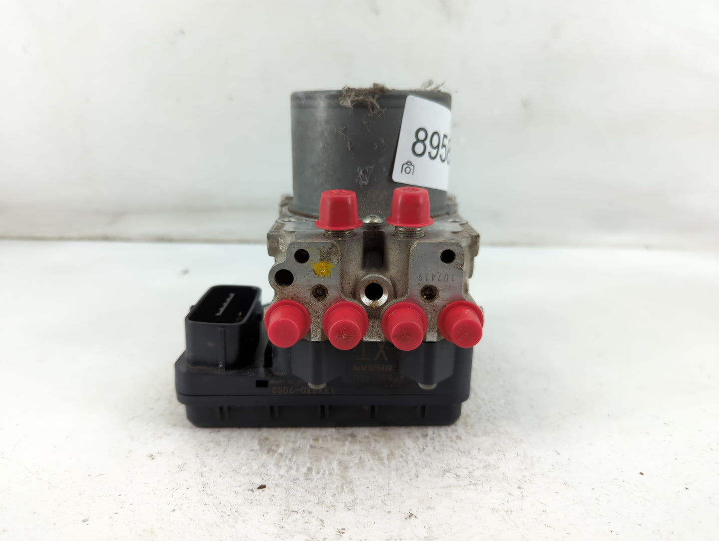 2019 Infiniti Q50 ABS Pump Control Module Replacement P/N:133230-7052 47660 4GU1A Fits OEM Used Auto Parts - Oemusedautoparts1.com
