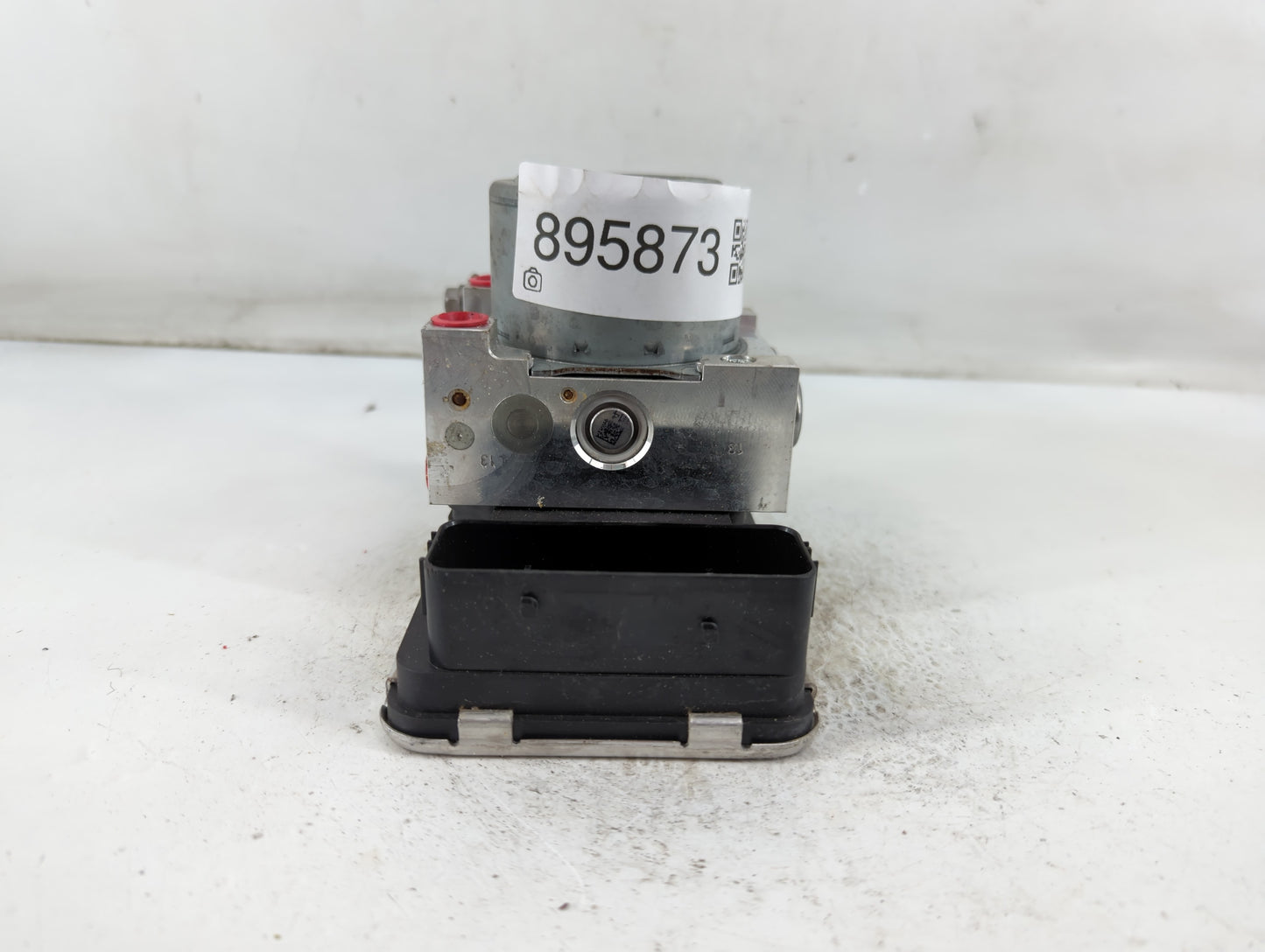 2017-2020 Volvo S90 ABS Pump Control Module Replacement P/N:P31445476 Fits Fits 2016 2017 2018 2019 2020 2021 OEM Used Auto Parts