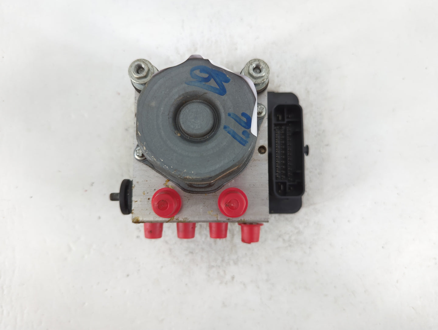2015-2017 Nissan Murano ABS Pump Control Module Replacement P/N:269 681 Fits Fits 2015 2016 2017 OEM Used Auto Parts - Oemusedautoparts1.com