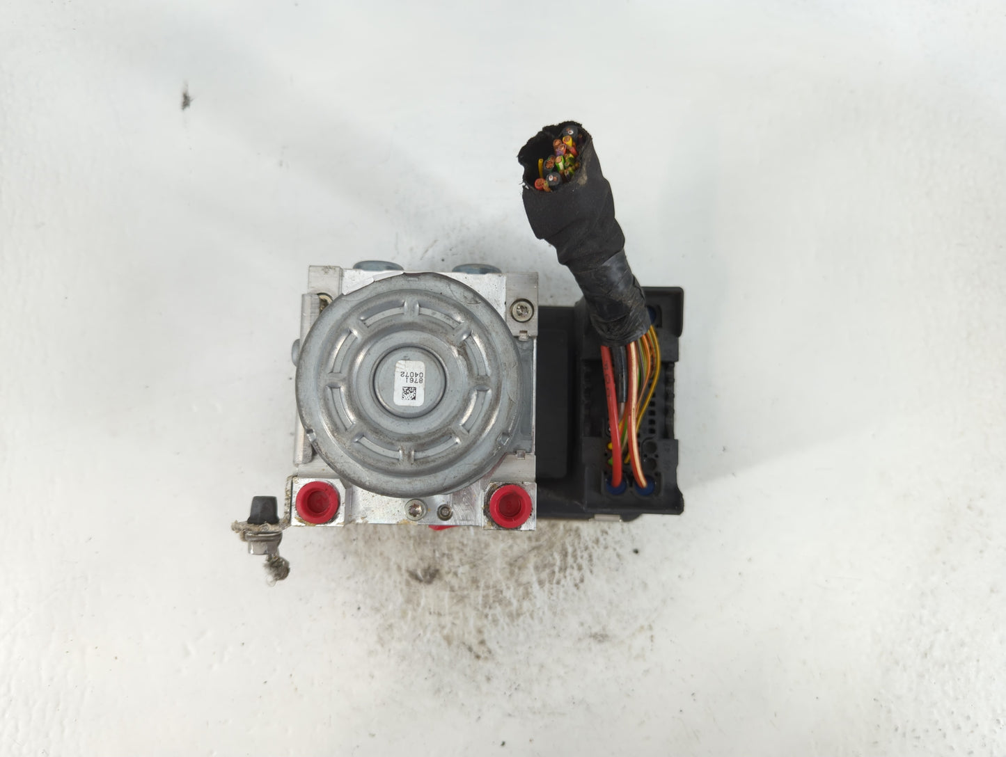 2017-2020 Volvo S90 ABS Pump Control Module Replacement P/N:P31680101 Fits Fits 2016 2017 2018 2019 2020 2021 OEM Used Auto Parts - Oemusedautoparts1.com