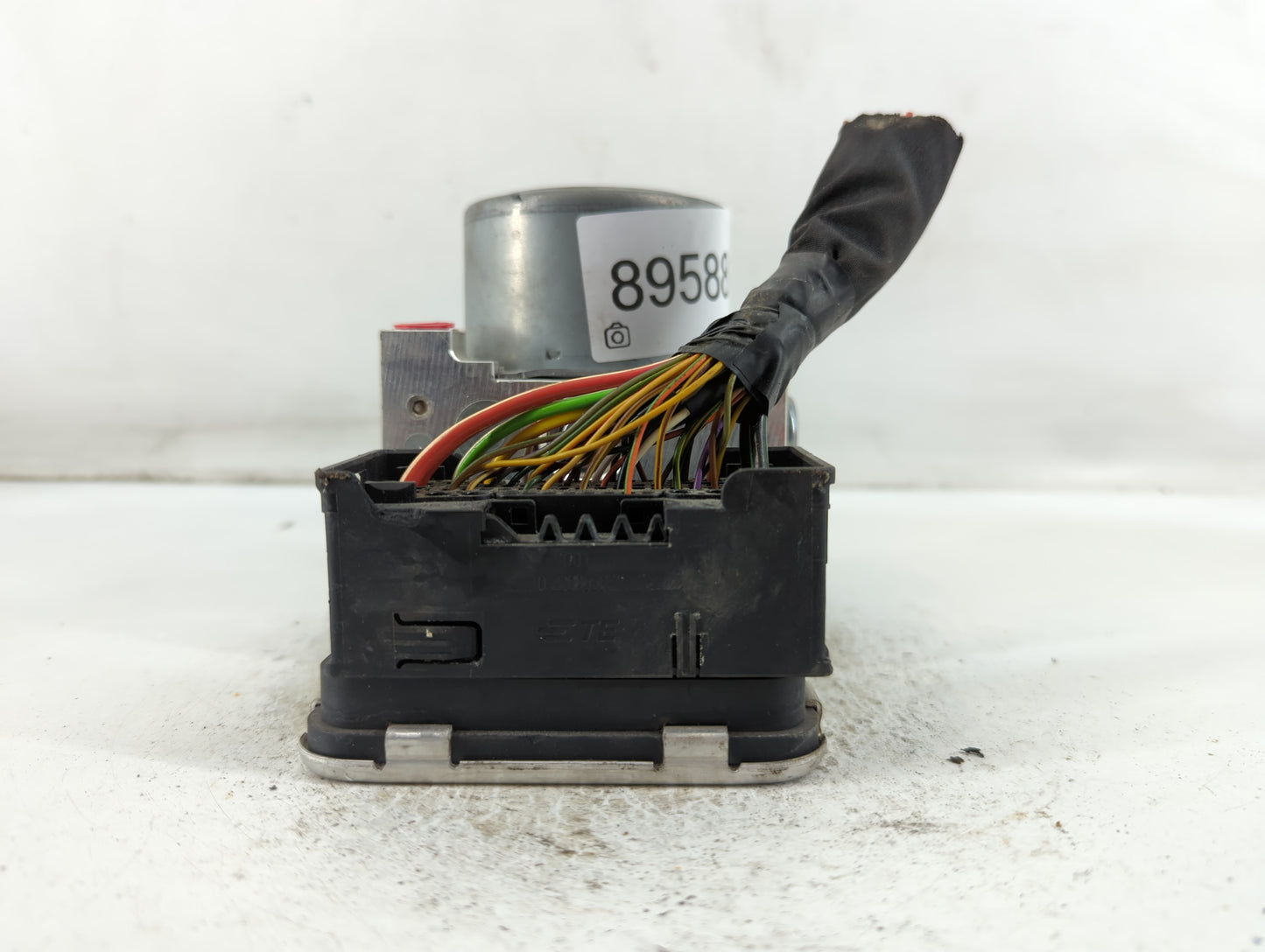 2017-2020 Volvo S90 ABS Pump Control Module Replacement P/N:P31680101 Fits Fits 2016 2017 2018 2019 2020 2021 OEM Used Auto Parts - Oemusedautoparts1.com