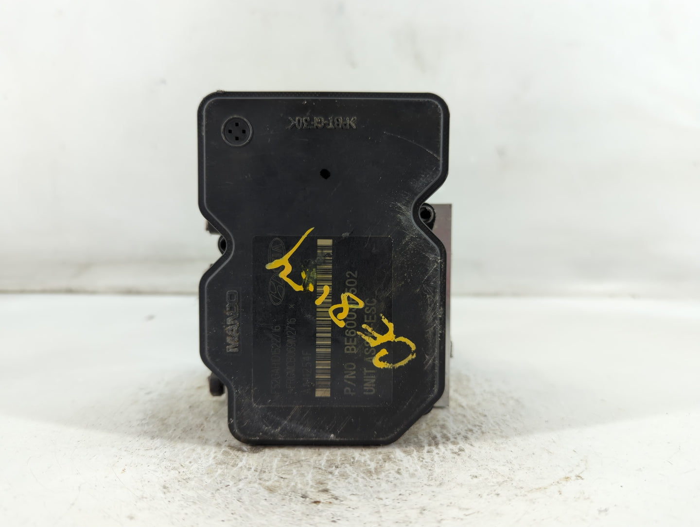 2012-2014 Hyundai Azera ABS Pump Control Module Replacement P/N:58920-3V300 Fits Fits 2012 2013 2014 OEM Used Auto Parts - Oemusedautoparts1.com