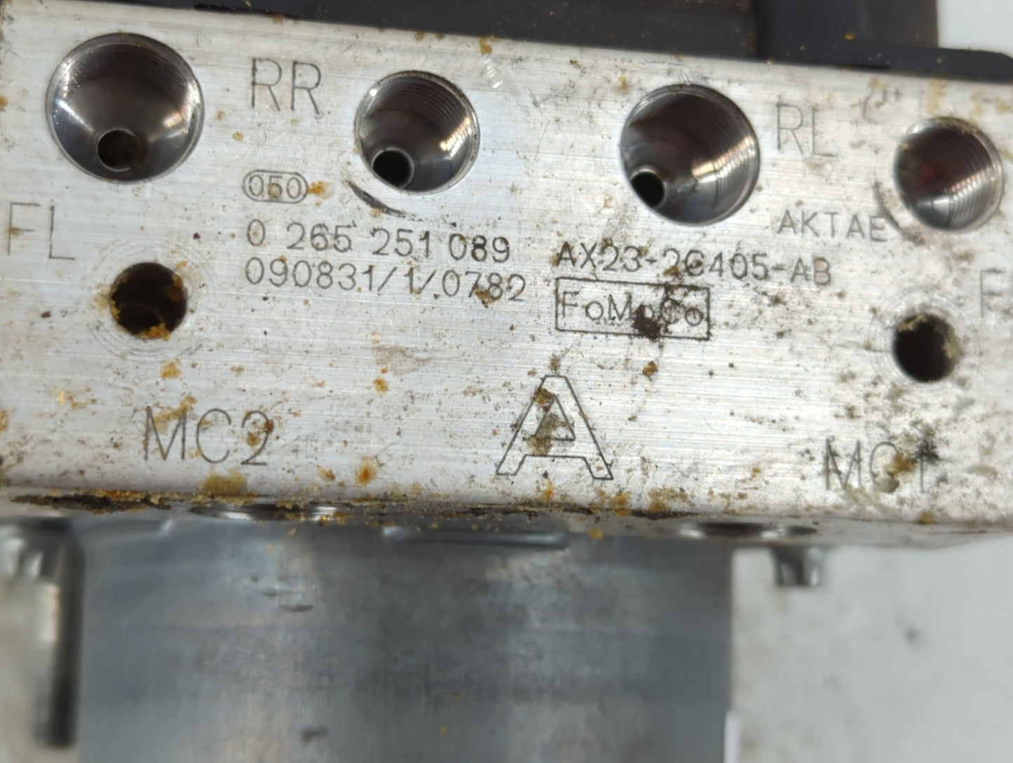 2010-2011 Jaguar Xf ABS Pump Control Module Replacement P/N:AX23-26405-AB 0 265 251 089 Fits Fits 2010 2011 OEM Used Auto Parts