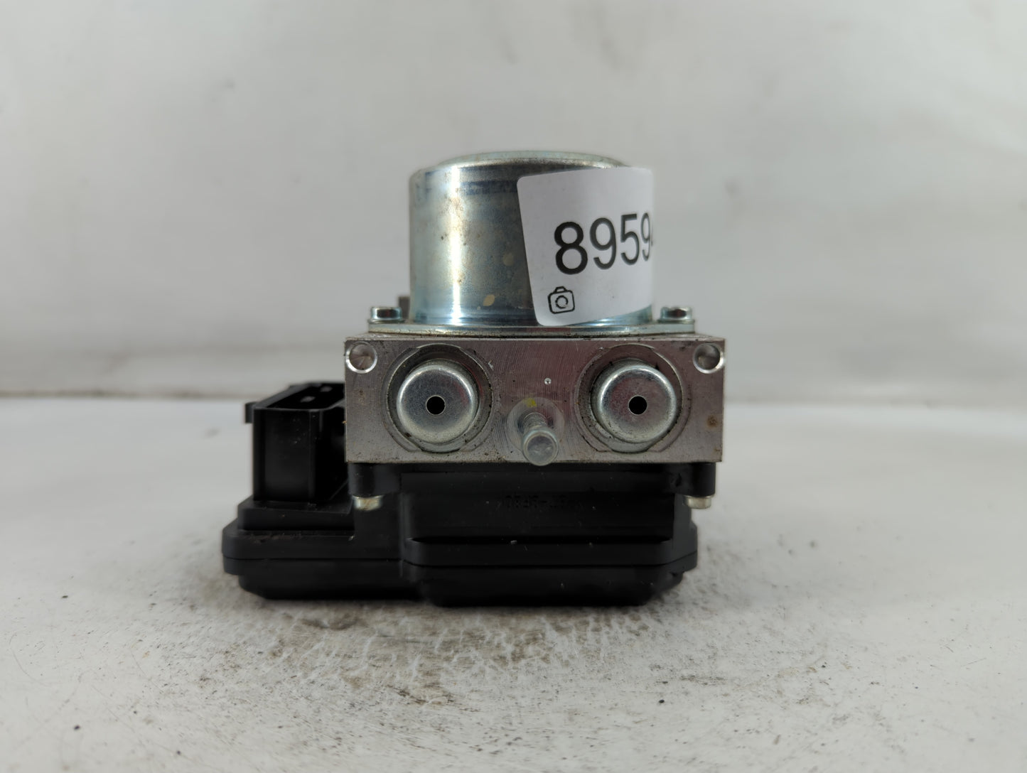 2013 Nissan Leaf ABS Pump Control Module Replacement P/N:33130549 Fits OEM Used Auto Parts - Oemusedautoparts1.com