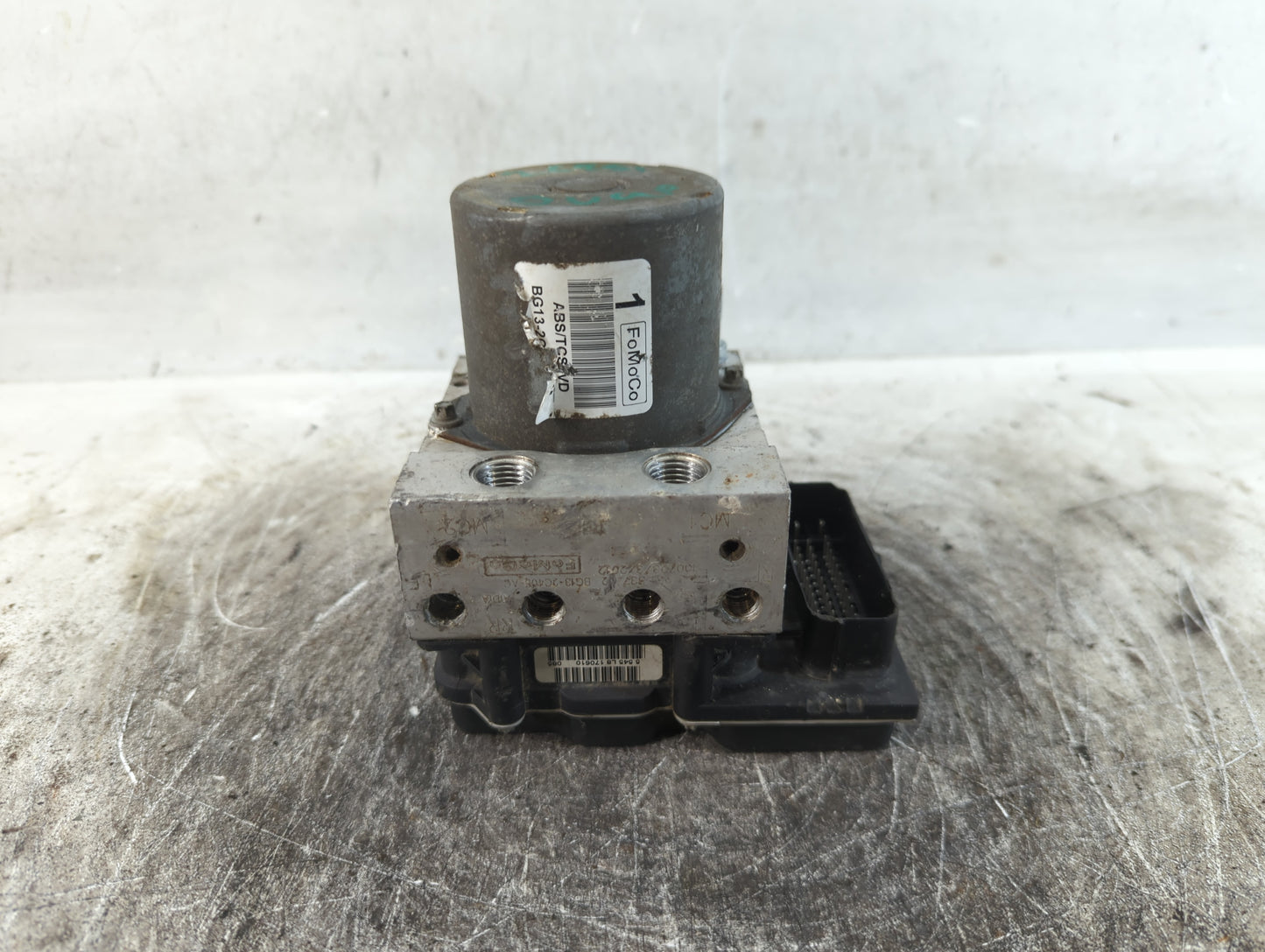 2010-2012 Ford Taurus ABS Pump Control Module Replacement P/N:BG13-2C405-AC Fits Fits 2010 2011 2012 OEM Used Auto Parts - Oemusedautoparts1.com