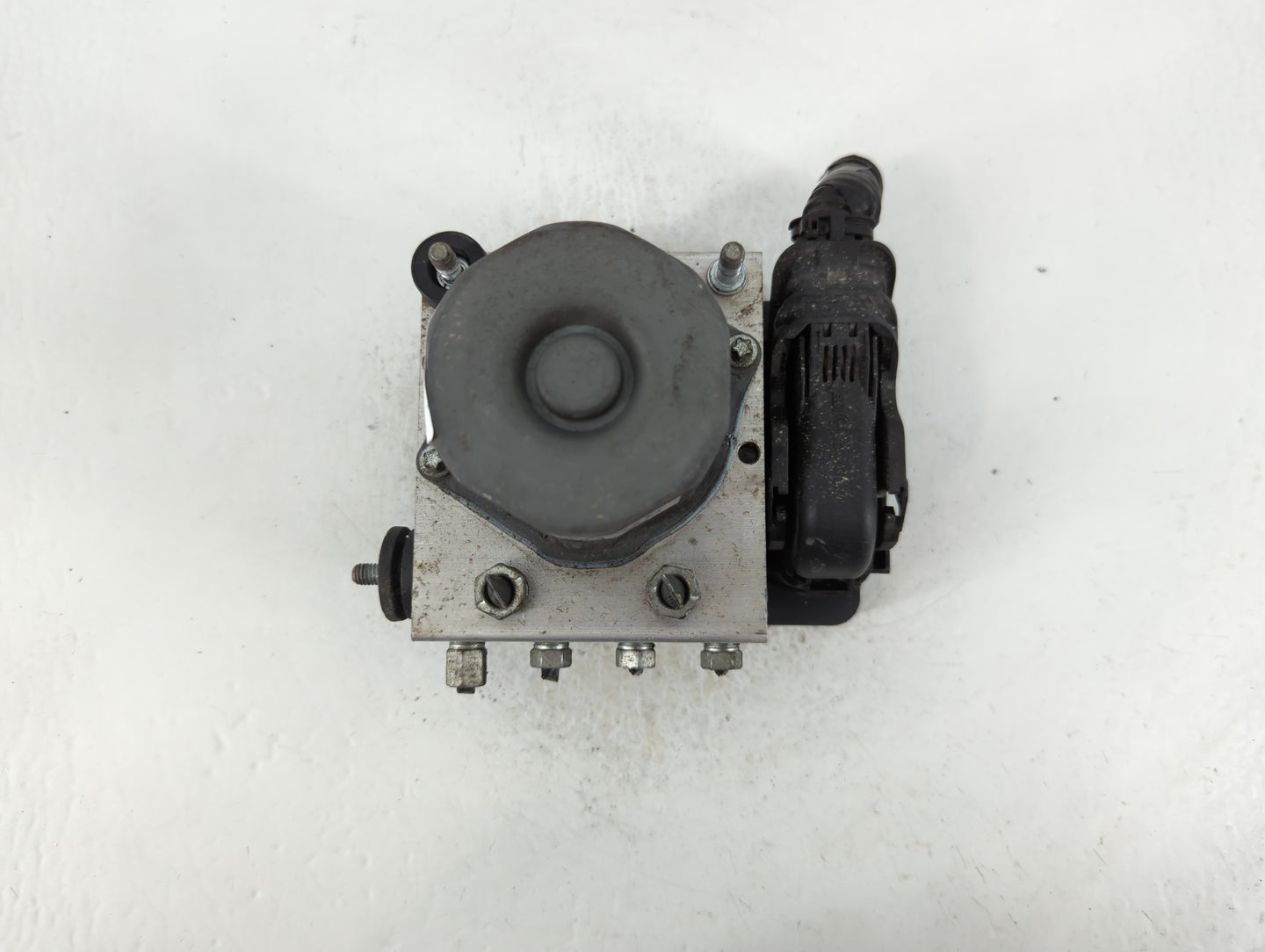 2013-2015 Acura Rdx ABS Pump Control Module Replacement P/N:X5VAA TX5A0 Fits Fits 2013 2014 2015 OEM Used Auto Parts - Oemusedautoparts1.com