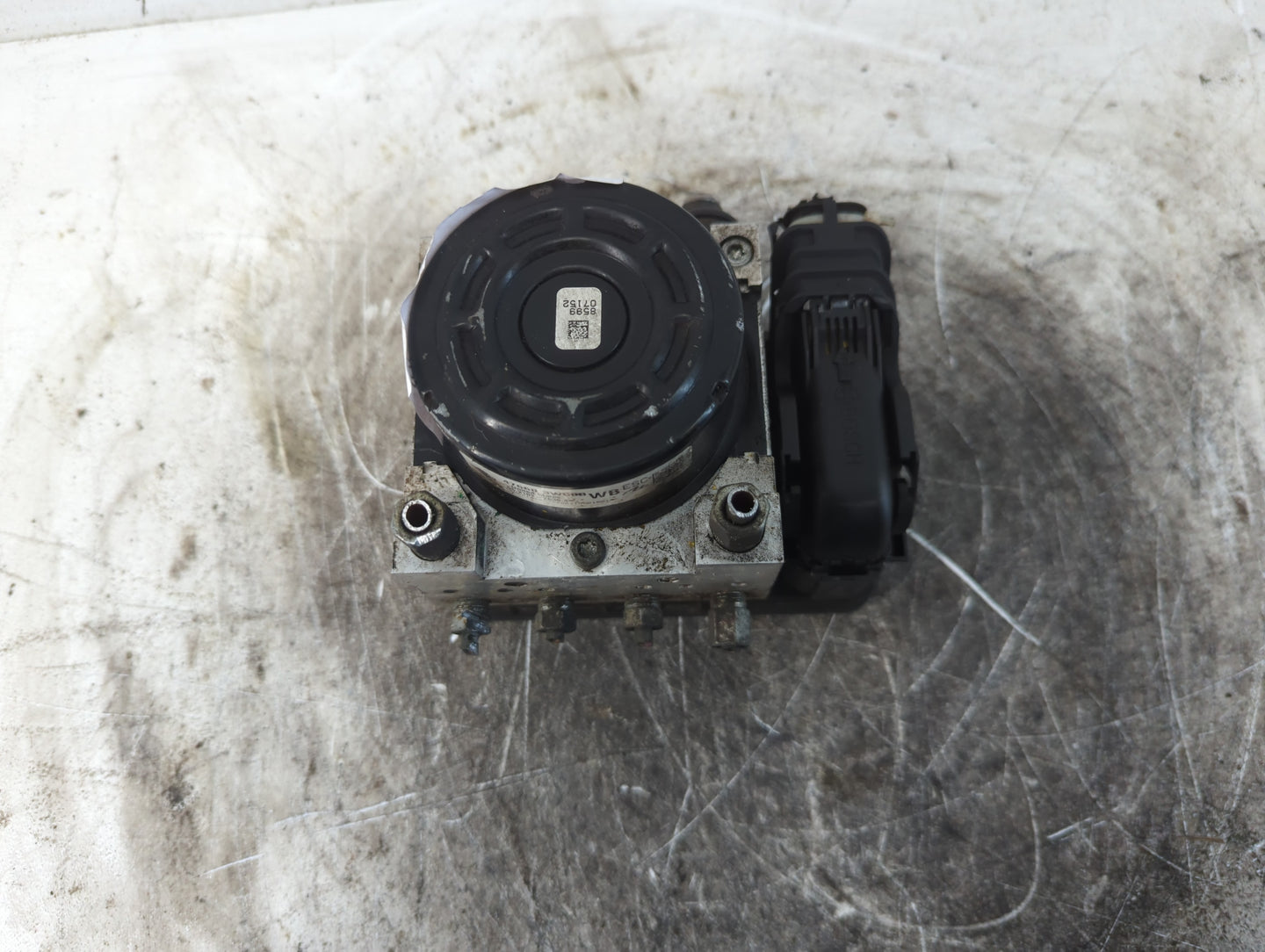 2014-2019 Nissan Versa ABS Pump Control Module Replacement P/N:47660 3WC0B Fits Fits 2014 2015 2016 2017 2018 2019 OEM Used Auto Parts - Oemusedautoparts1.com