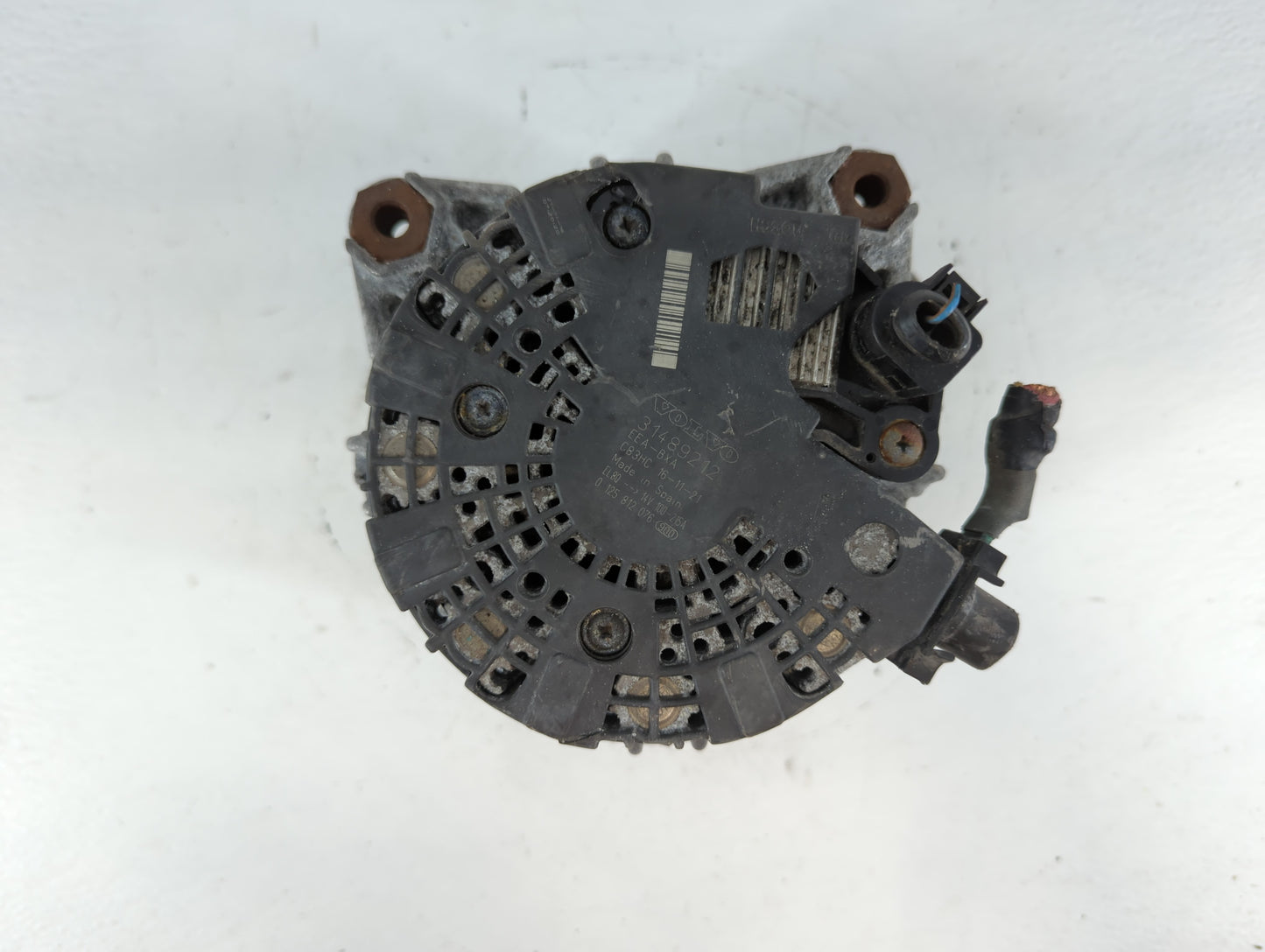 2016-2017 Volvo Xc60 Alternator Replacement Generator Charging Assembly Engine OEM P/N:31489212 Fits Fits 2016 2017 2018 OEM Used Auto Parts