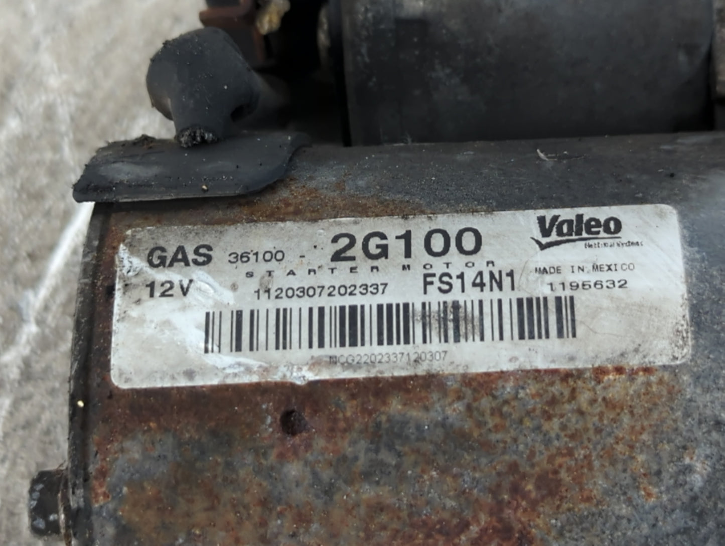 2014-2016 Kia Sorento Car Starter Motor Solenoid OEM P/N:36100-2G100 Fits Fits 2012 2013 2014 2015 2016 OEM Used Auto Parts - Oemusedautoparts1.com