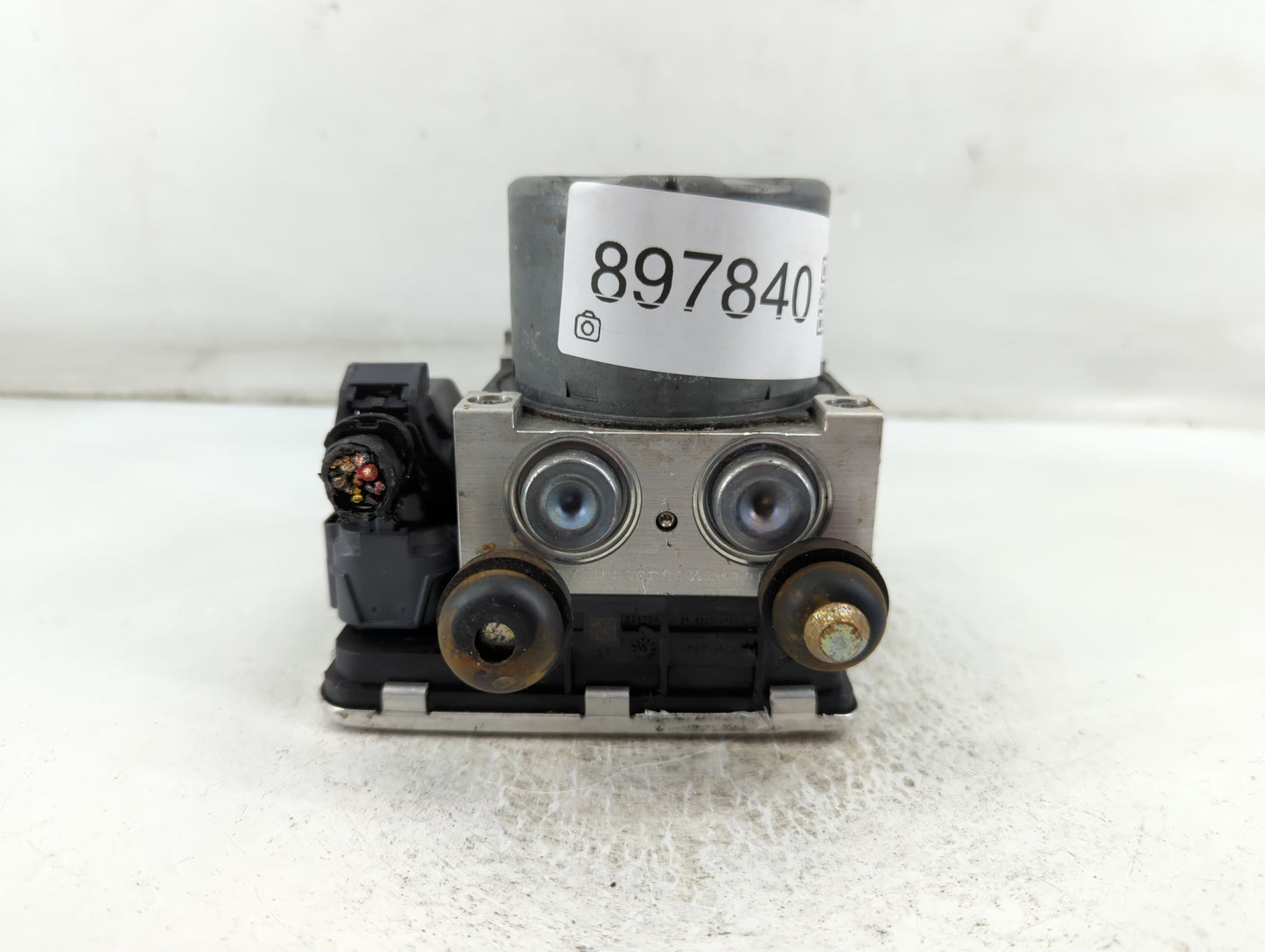 2018-2021 Hyundai Kona ABS Pump Control Module Replacement P/N:58900-J9100 Fits Fits 2018 2019 2020 2021 OEM Used Auto Parts - Oemusedautoparts1.com