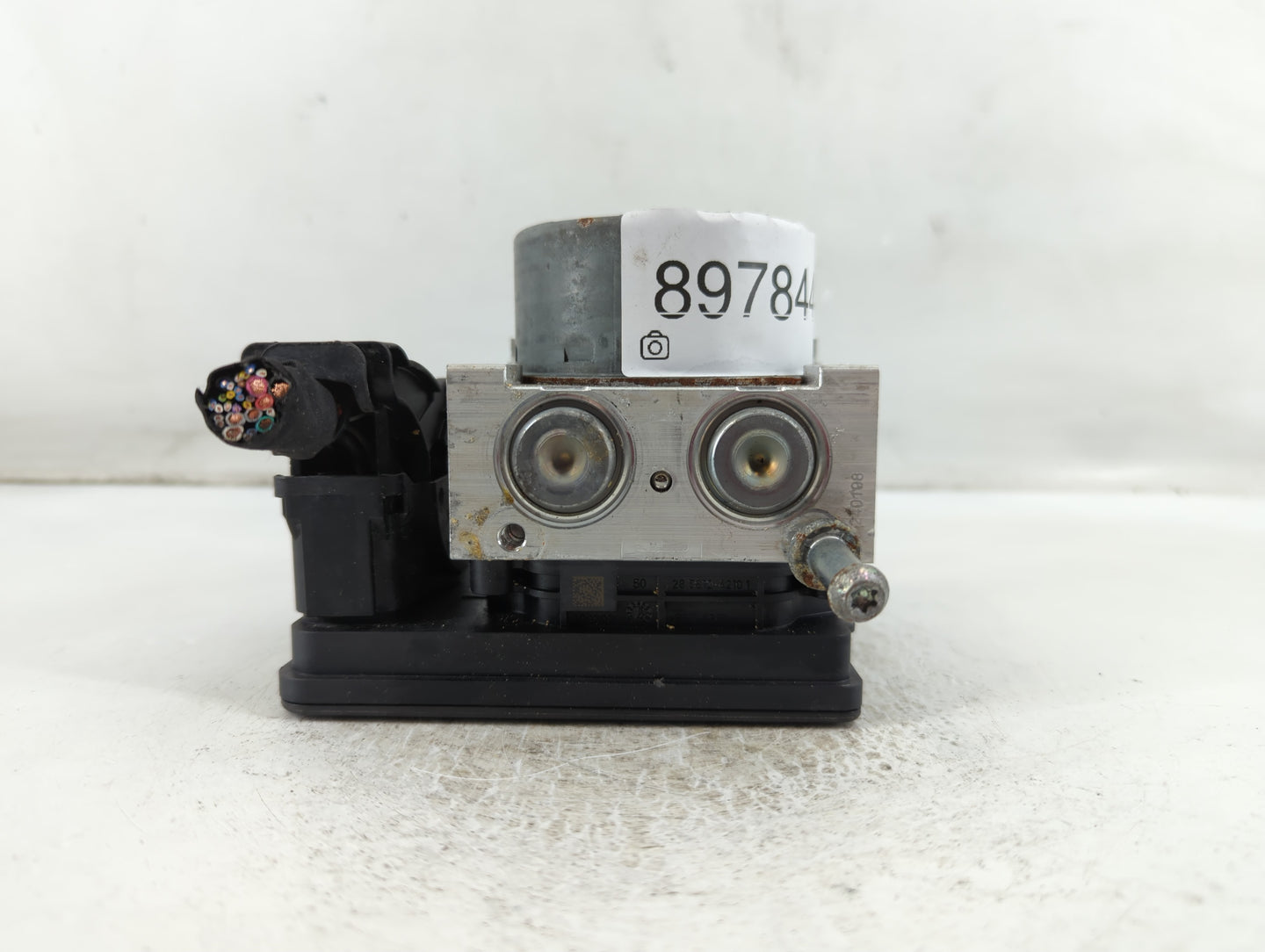 2018-2019 Chevrolet Equinox ABS Pump Control Module Replacement P/N:84254906 Fits Fits 2018 2019 2020 2021 OEM Used Auto Parts - Oemusedautoparts1.com