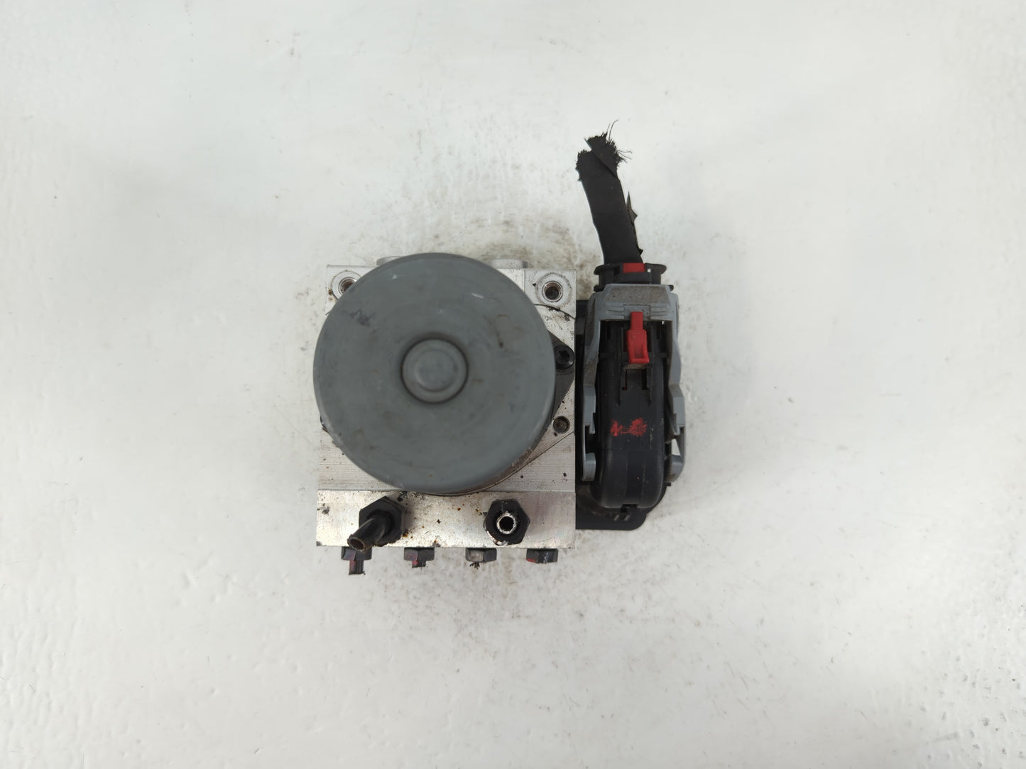 2014-2016 Kia Optima ABS Pump Control Module Replacement P/N:58500-4U701 Fits Fits 2014 2015 2016 OEM Used Auto Parts - Oemusedautoparts1.com