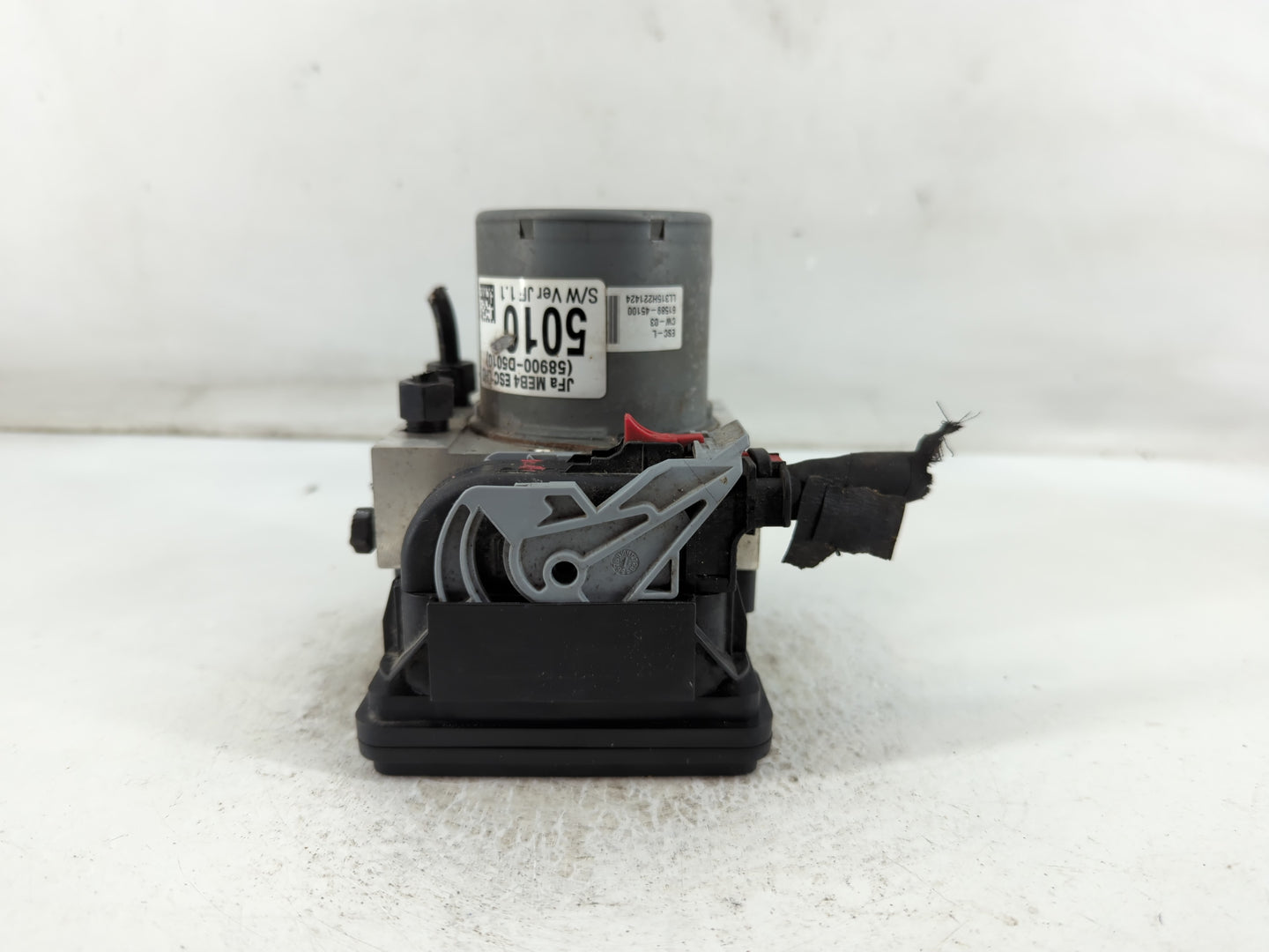 2014-2016 Kia Optima ABS Pump Control Module Replacement P/N:58500-4U701 Fits Fits 2014 2015 2016 OEM Used Auto Parts - Oemusedautoparts1.com