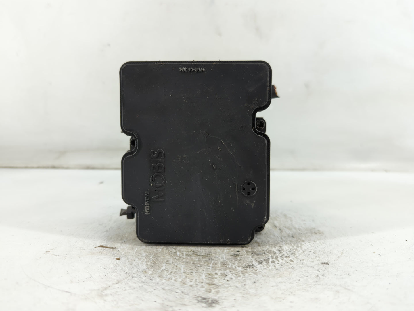 2014-2016 Kia Forte ABS Pump Control Module Replacement P/N:58900-A7200 Fits Fits 2014 2015 2016 OEM Used Auto Parts - Oemusedautoparts1.com