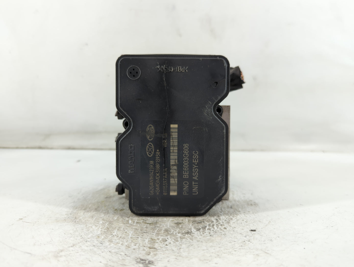 2015-2017 Hyundai Veloster ABS Pump Control Module Replacement P/N:58920-2V470 Fits Fits 2015 2016 2017 OEM Used Auto Parts - Oemusedautoparts1.com