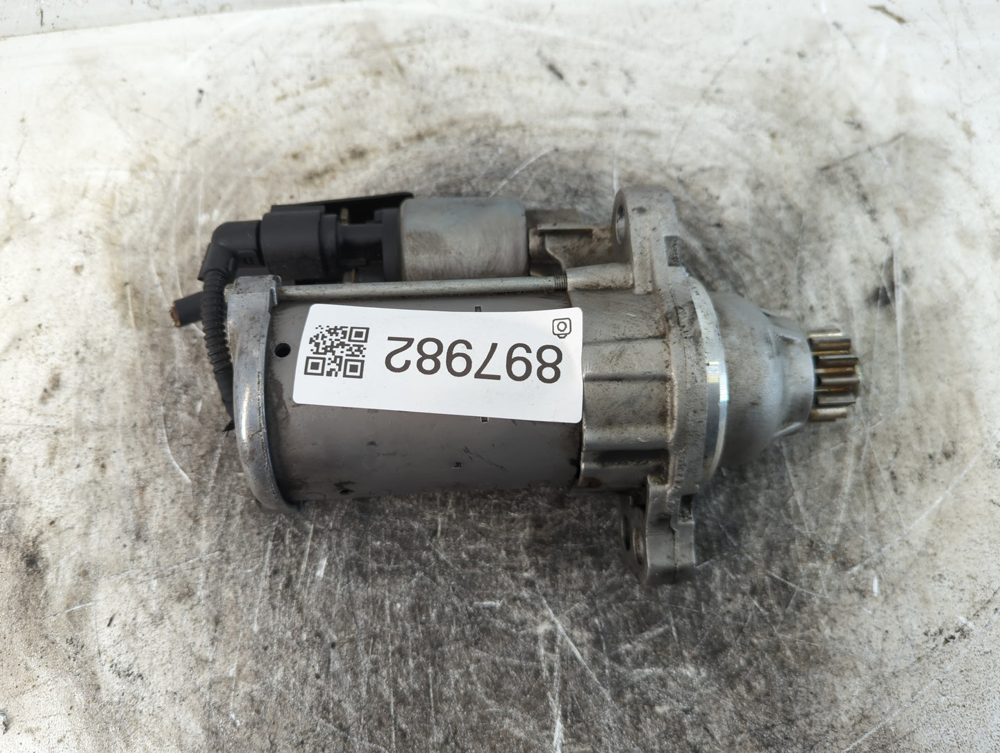 2014-2017 Volkswagen Beetle Car Starter Motor Solenoid OEM P/N:02M 911 024 R Fits Fits 2014 2015 2016 2017 OEM Used Auto Parts - Oemusedautoparts1.com