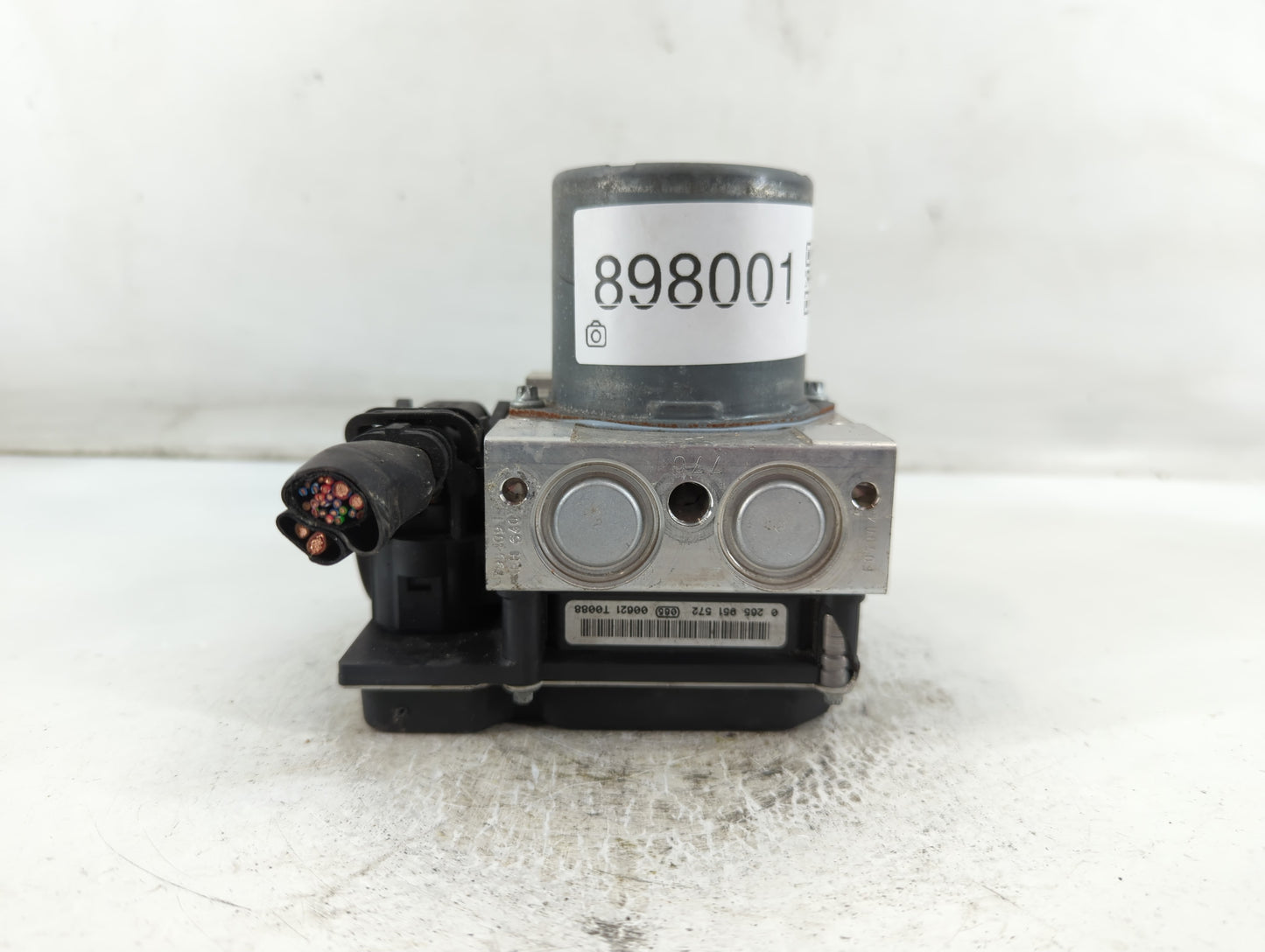 2011-2012 Mercedes-Benz E350 ABS Pump Control Module Replacement P/N:A212 431 47 12 Fits Fits 2011 2012 OEM Used Auto Parts - Oemusedautoparts1.com