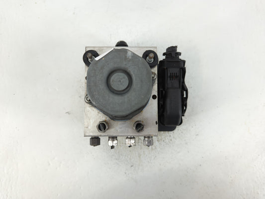 2013 Chrysler Town & Country ABS Pump Control Module Replacement P/N:P68183803AB Fits OEM Used Auto Parts