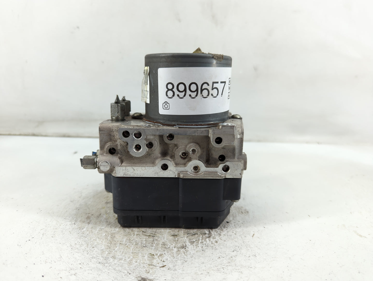 2016 Infiniti Qx60 ABS Pump Control Module Replacement P/N:47660 9NF0B Fits OEM Used Auto Parts - Oemusedautoparts1.com